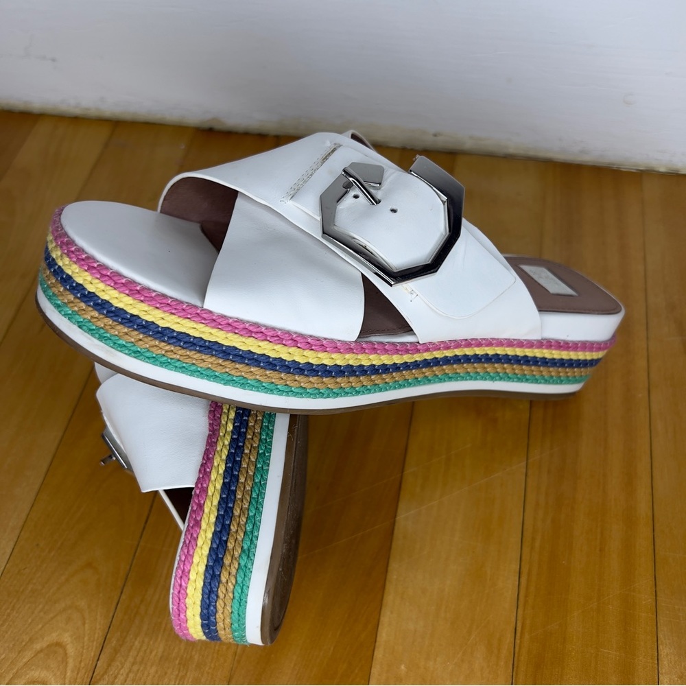 Trendy 7.5 White Leather platform Sandals Rainbow Espadrilles with silver buckle